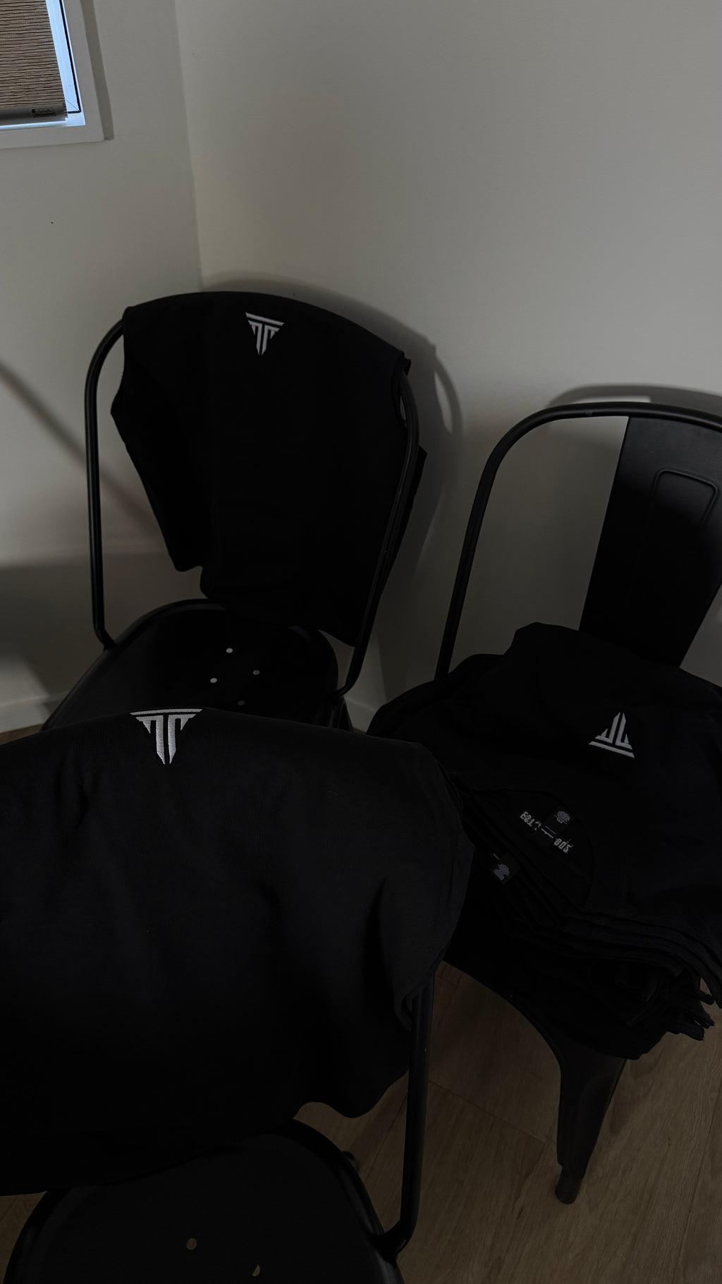 Toka "002" Singlet